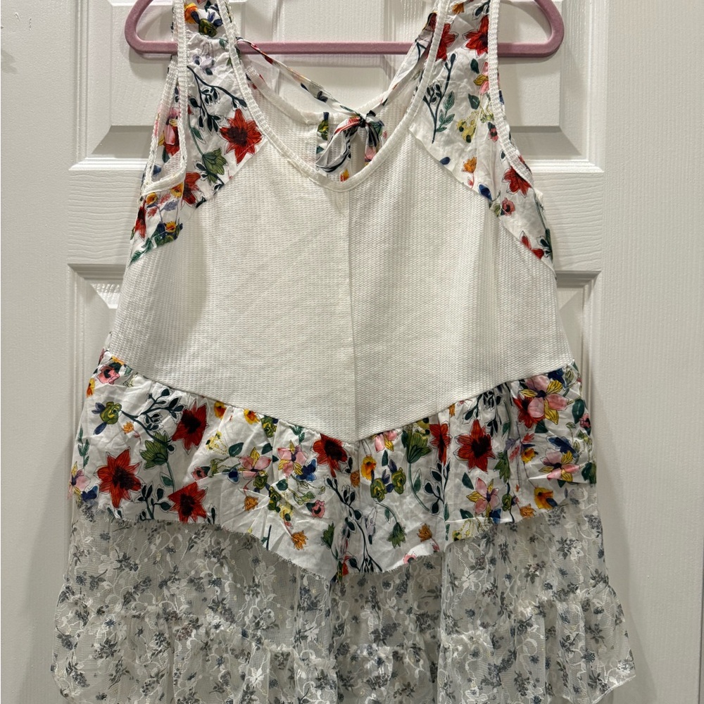 Anthropologie POL Womens Floral Ruffle Top - White and Multicolor - Picture 4 of 10